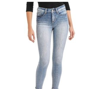 Time and true mid-rise jeans in size 22